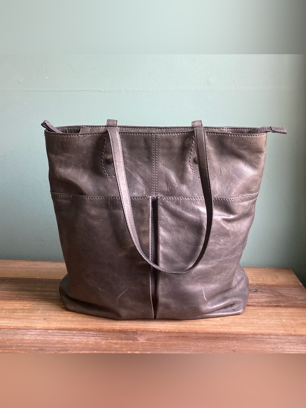 Frye Melissa Simple Zip Leather Tote Bag